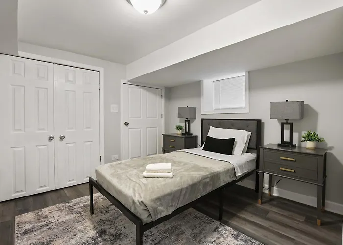 Spacious 5br 2ba * Berwyn