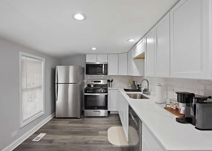Spacious 5br 2ba *